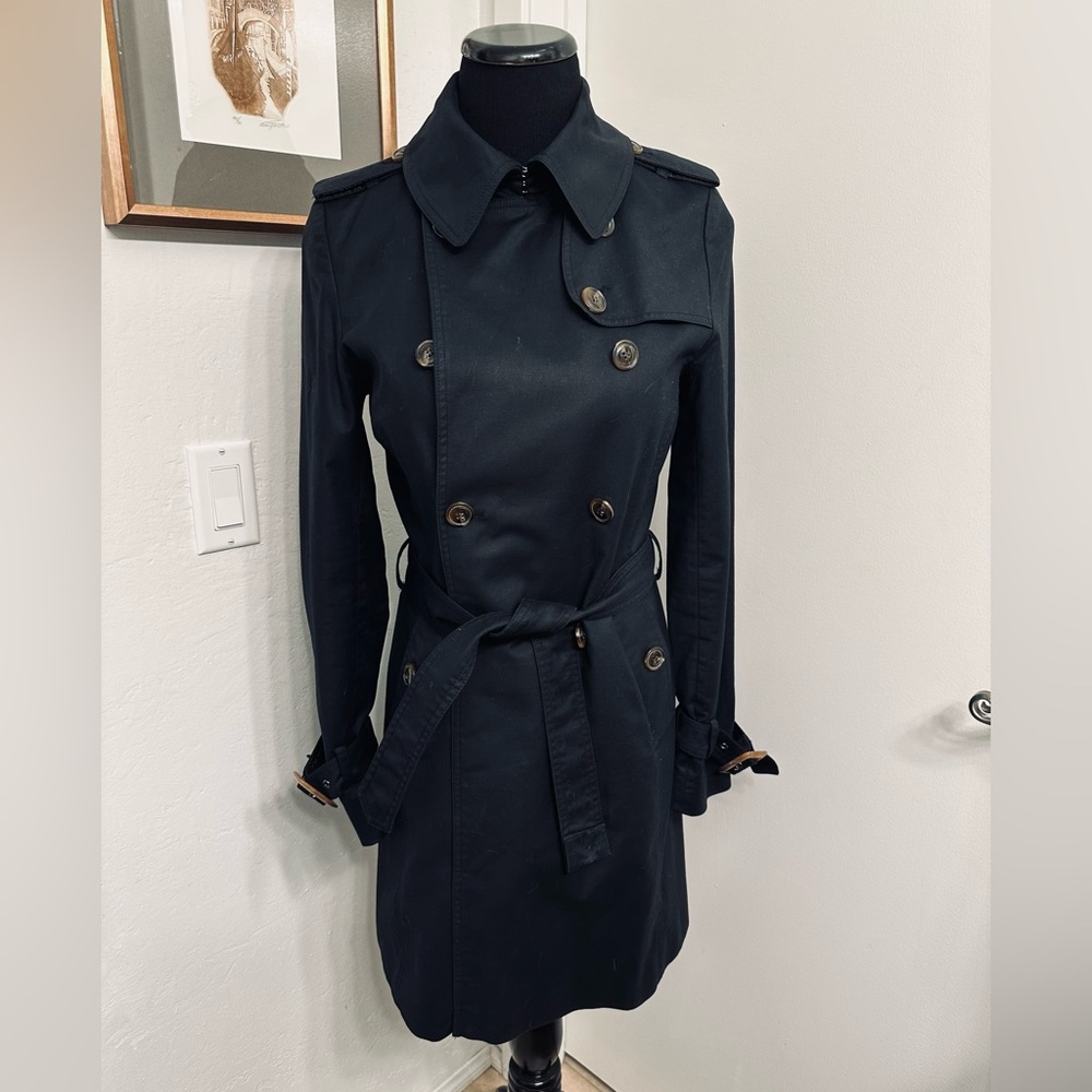 TRINA TURK women’s trench coat size 6, Black